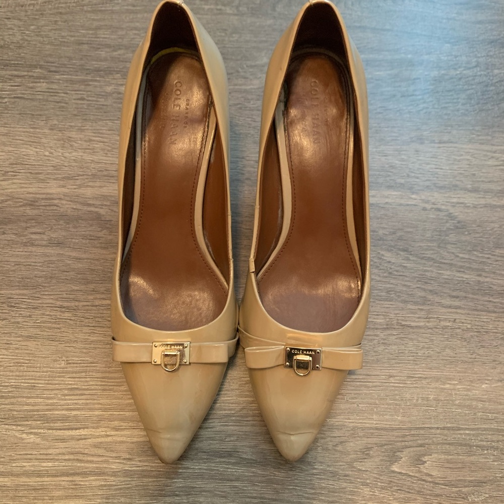 Cole Haan Nude Bow Heels Size 8.5 - Picture 2 of 8